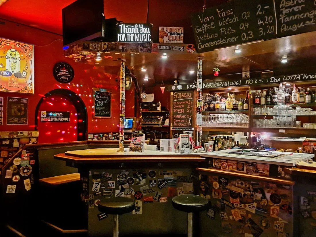 Lotta, Cologne