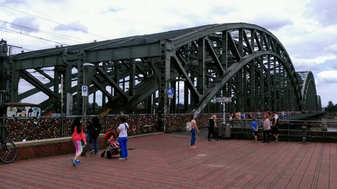 Hohenzollernbrücke, Köln