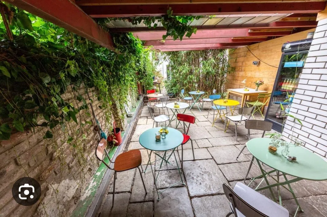 Awli Backyard, Cologne